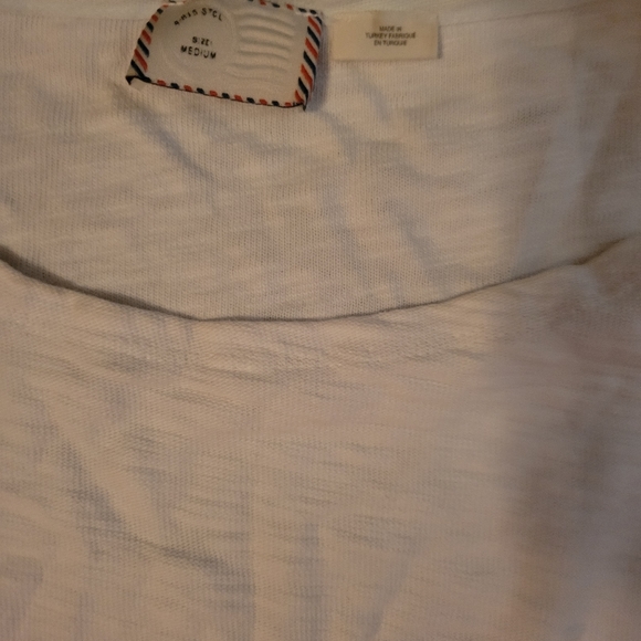 White anthropologie top medium - Picture 2 of 2